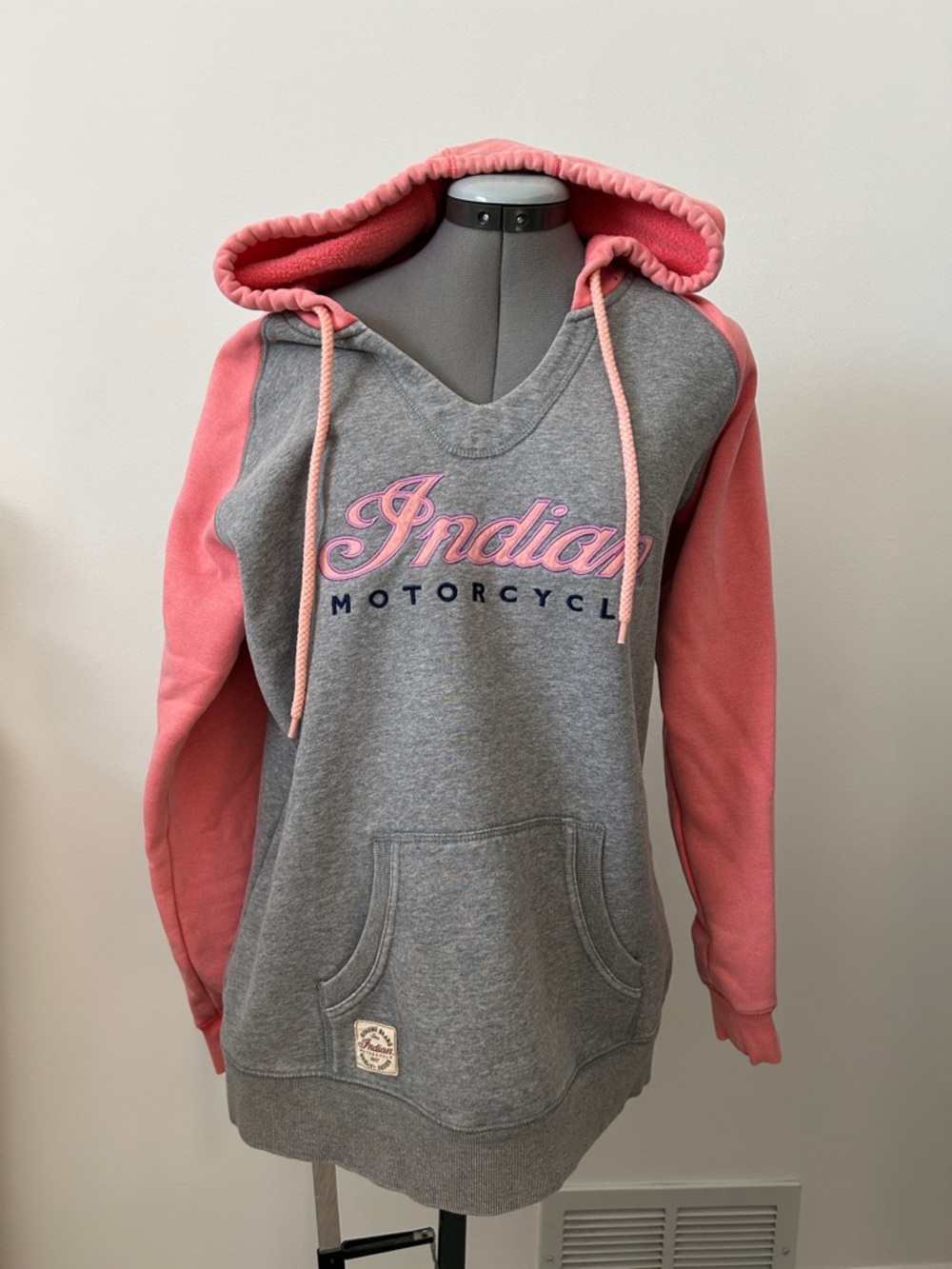 Indian Motorcycle Women's Gray & Pink Hooded Pullover Sweatshirt XL